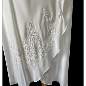 White bridal nightgown with matching robe